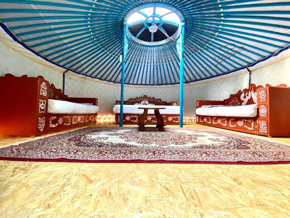 捷克施特恩贝克 Mongolian Yurt Camp酒店 外观 照片
